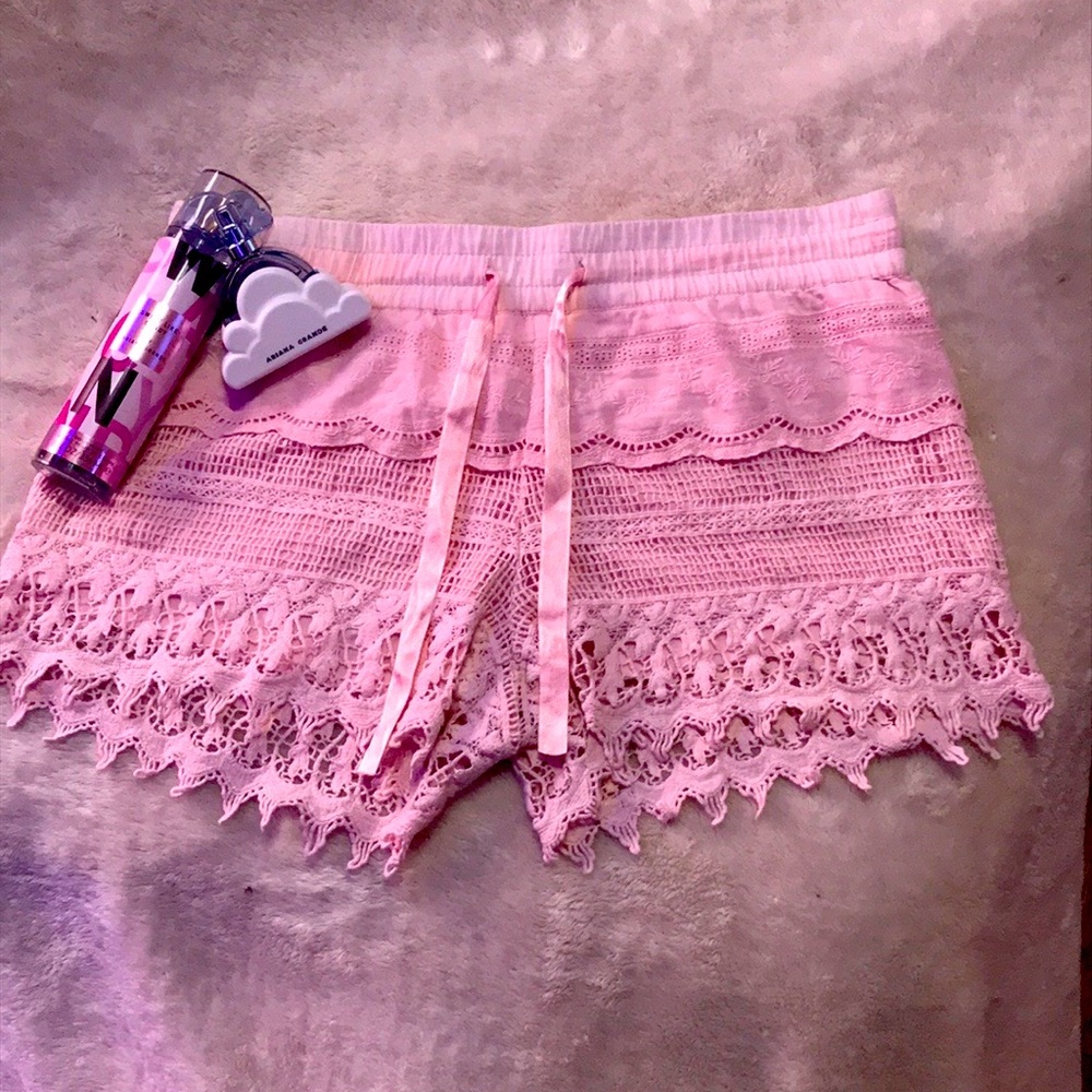 No Boundaries shorts